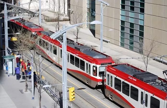 Calgary Transit提供月票優惠  